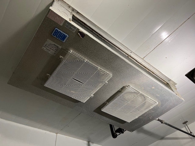 Refrigeration Service 2-min Avria Mechanical Services - Residential & Commercial HVAC Services Across the Greater Edmonton Area